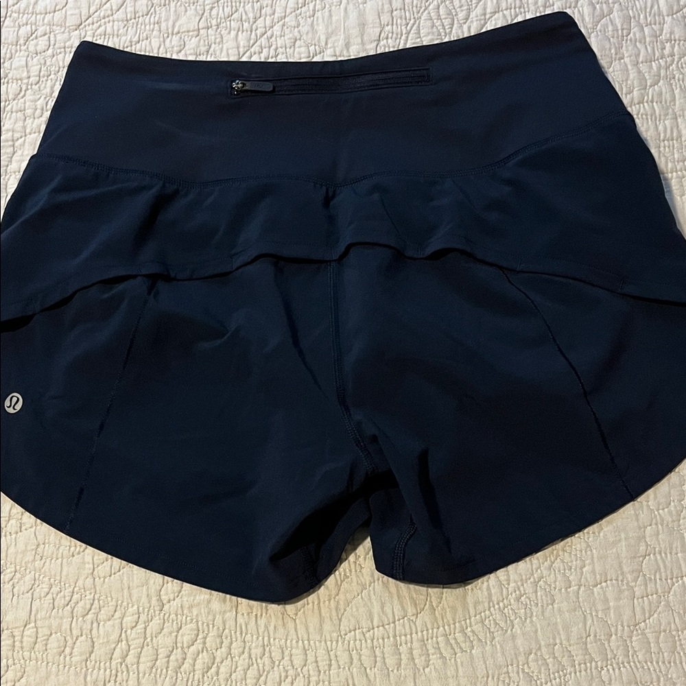 Lululemon Speed Up HR 4” True Navy Athletic Shorts - size 6 Great!
